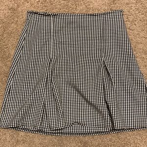 brandy melville mini skirt